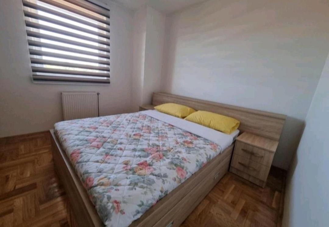 דירות Apartman Moskva בייאליינה מראה חיצוני תמונה